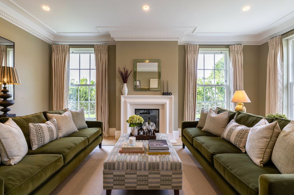 Property photo 3 of 12 Vyne Show Home