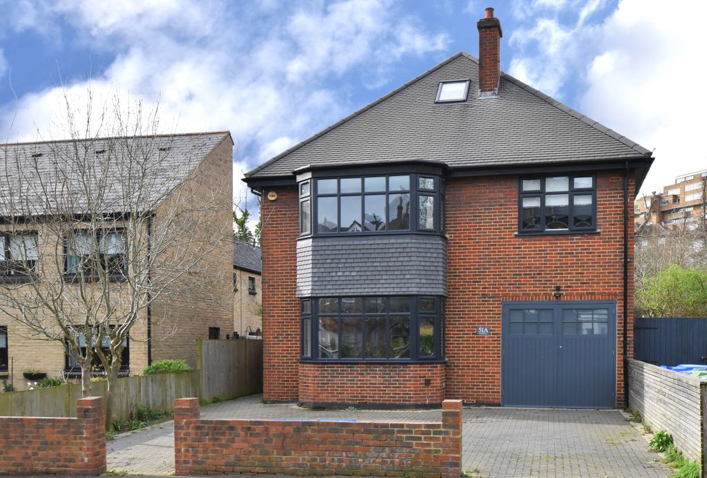 Property photo 1 of 24