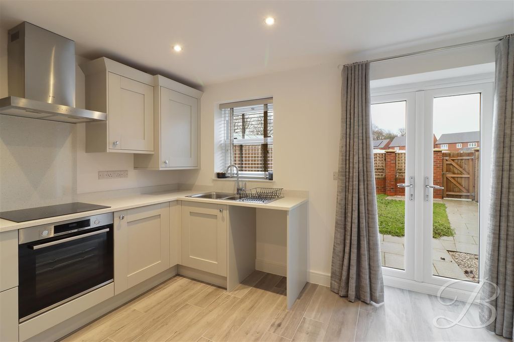 Property photo 3 of 19 Kitchen/Diner