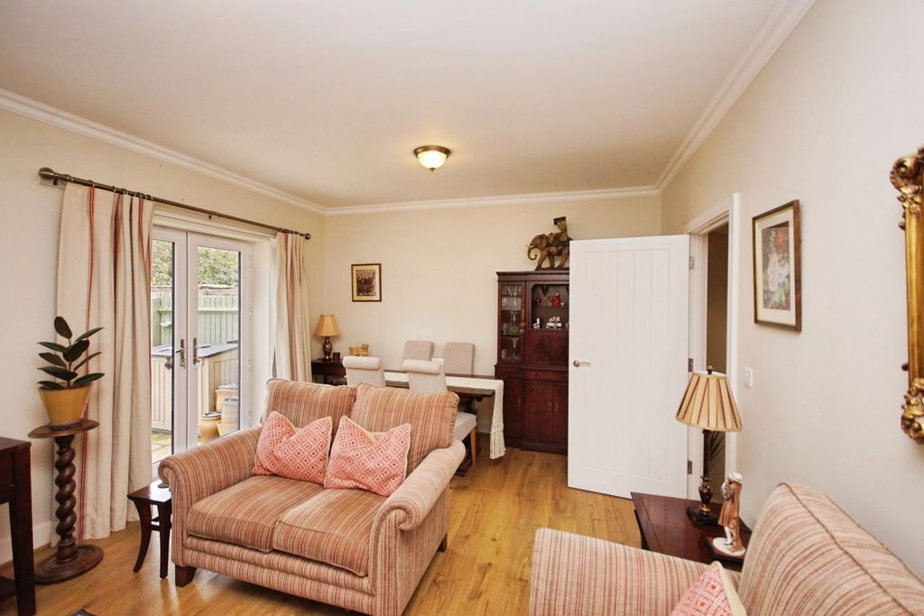 Property photo 3 of 19 Photo