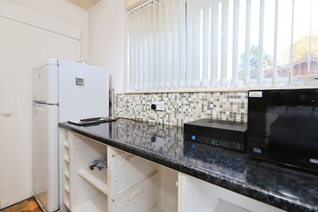 Property photo 3 of 18 Pbox-Img.Jpg