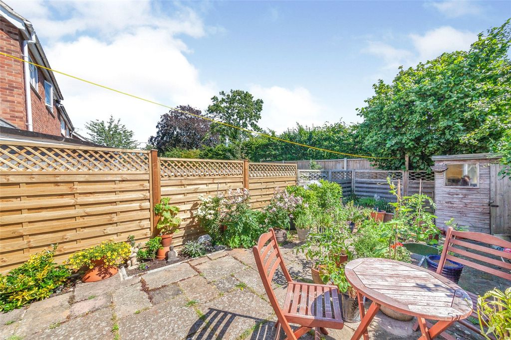 Property photo 2 of 14 Garden