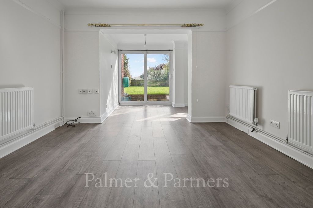 Property photo 3 of 16 Picture No. 04