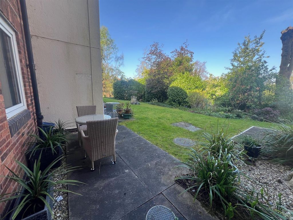 Additional image 9 of 1 bed flat for saleWorcester Road, Malvern WR14