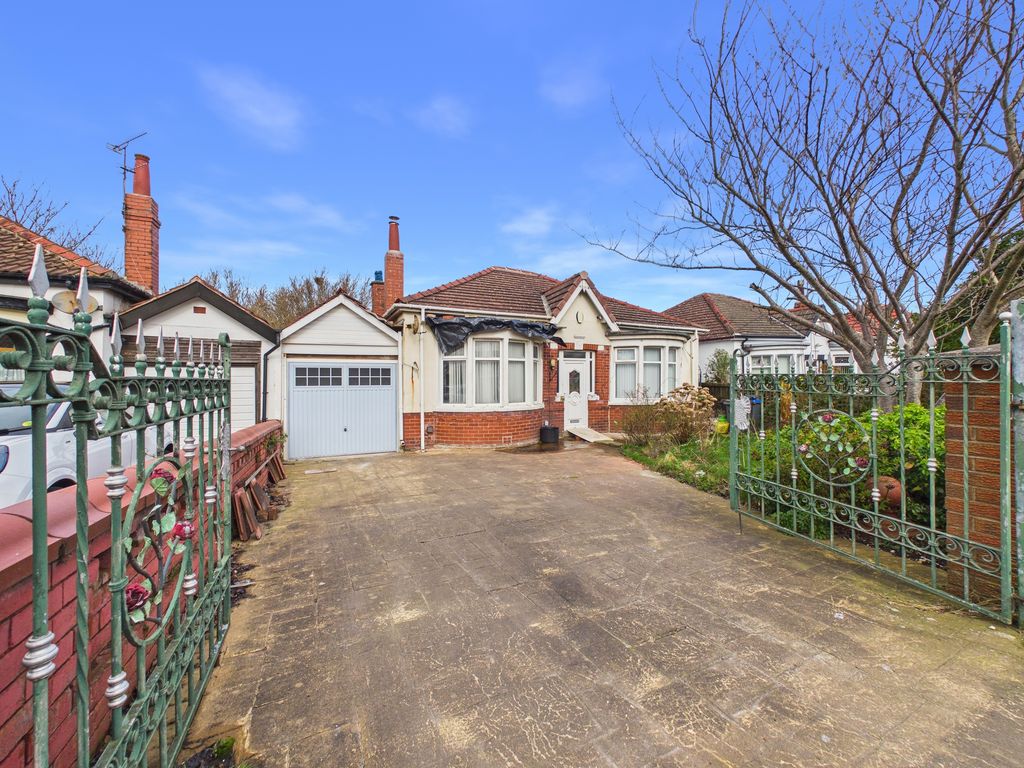 Property photo 1 of 32 Cam03440G0-Pr0541-Still004