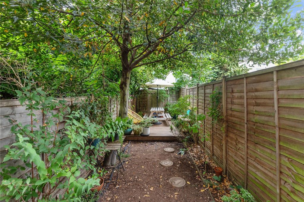 Property photo 3 of 12 Picture No. 17