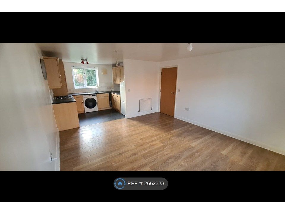 Property photo 3 of 21 Kitchen