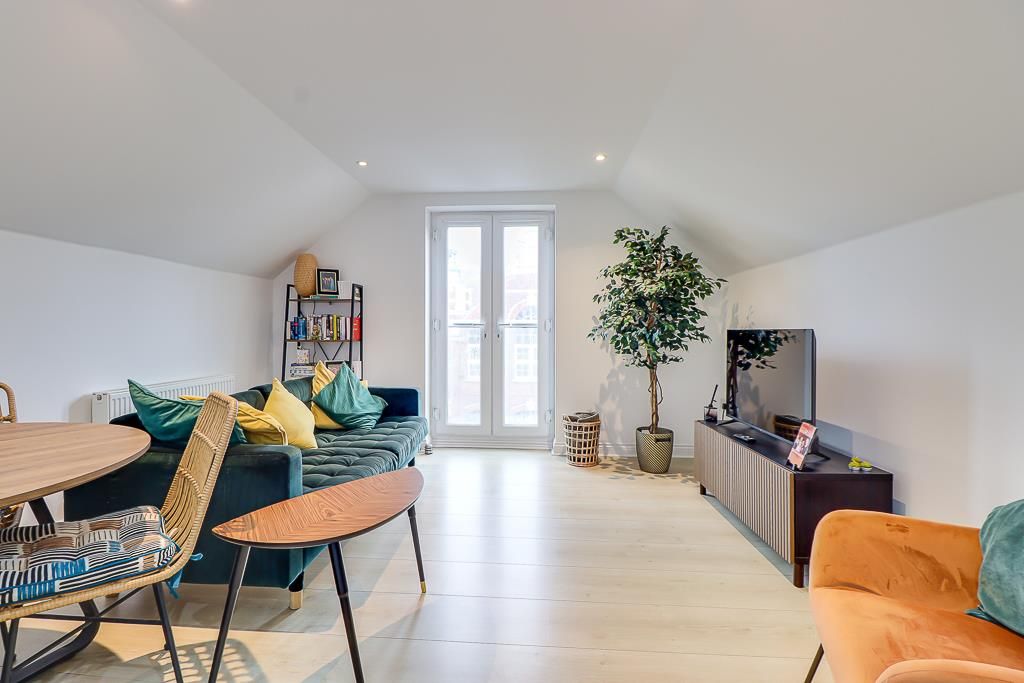 Property photo 2 of 20 Open Plan Living