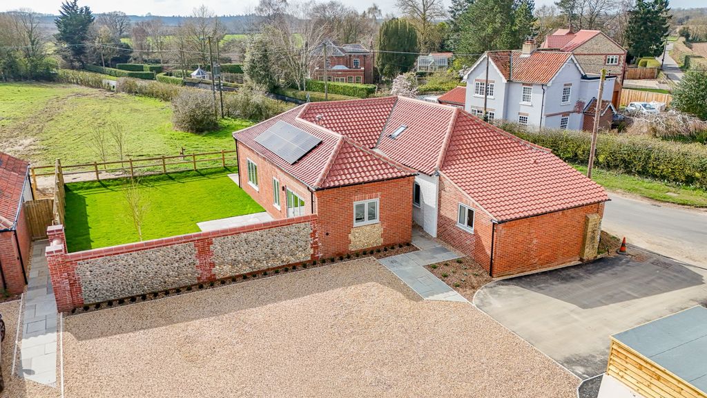 Property photo 2 of 33 4774121