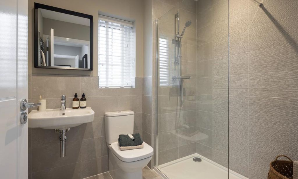 Property photo 3 of 8 Dandara - Zoopla -