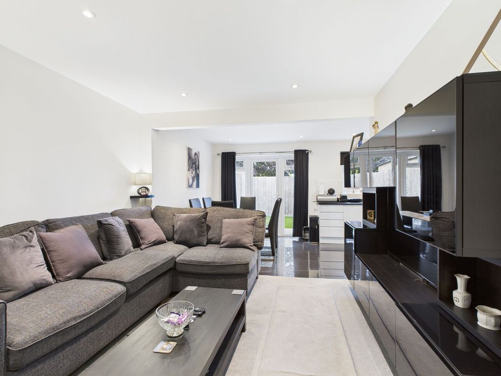 Property photo 2 of 13