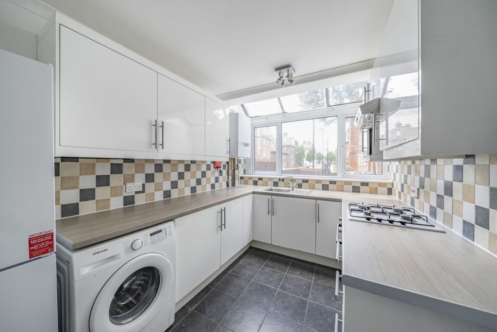 Property photo 3 of 12 1159583 (5)