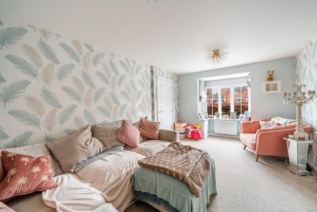 Property photo 2 of 14 Living Room