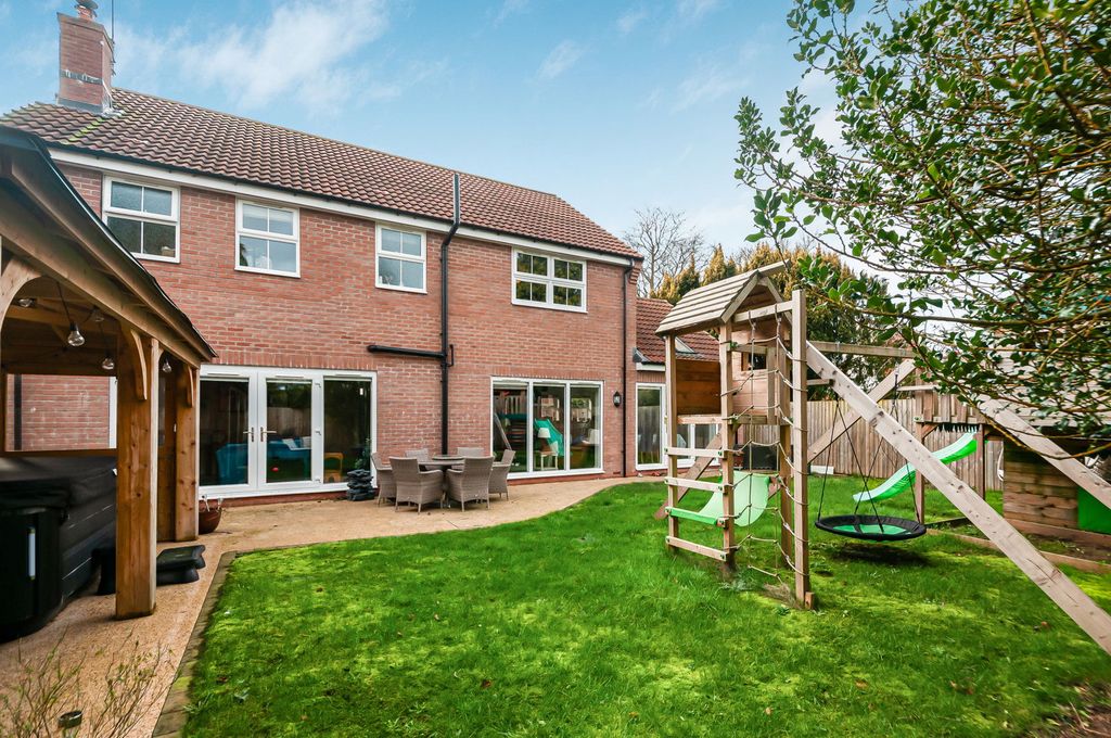 Property photo 1 of 19