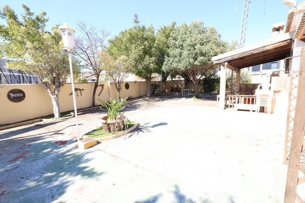 Property photo 3 of 29