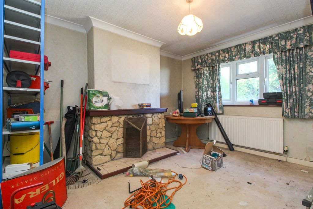 Property photo 3 of 9 Living Room