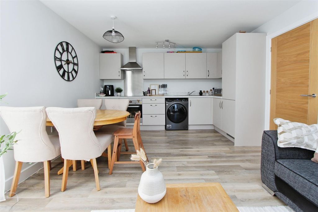 Property photo 2 of 14 Open Plan Living/Kitchen