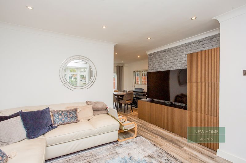 Property photo 3 of 21 Photo 12