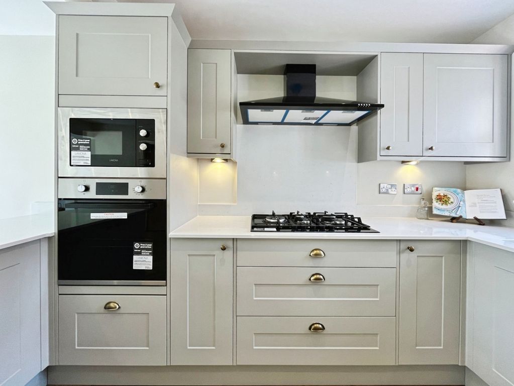 Property photo 3 of 25 3453476