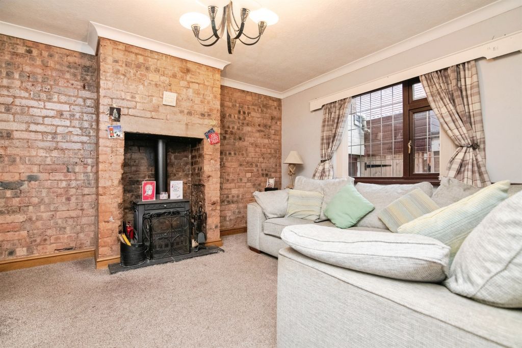 Property photo 2 of 18