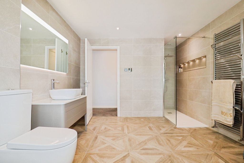 Additional image 23 of 5 bed detached house for saleNorwich Road, Dereham, Norfolk NR20