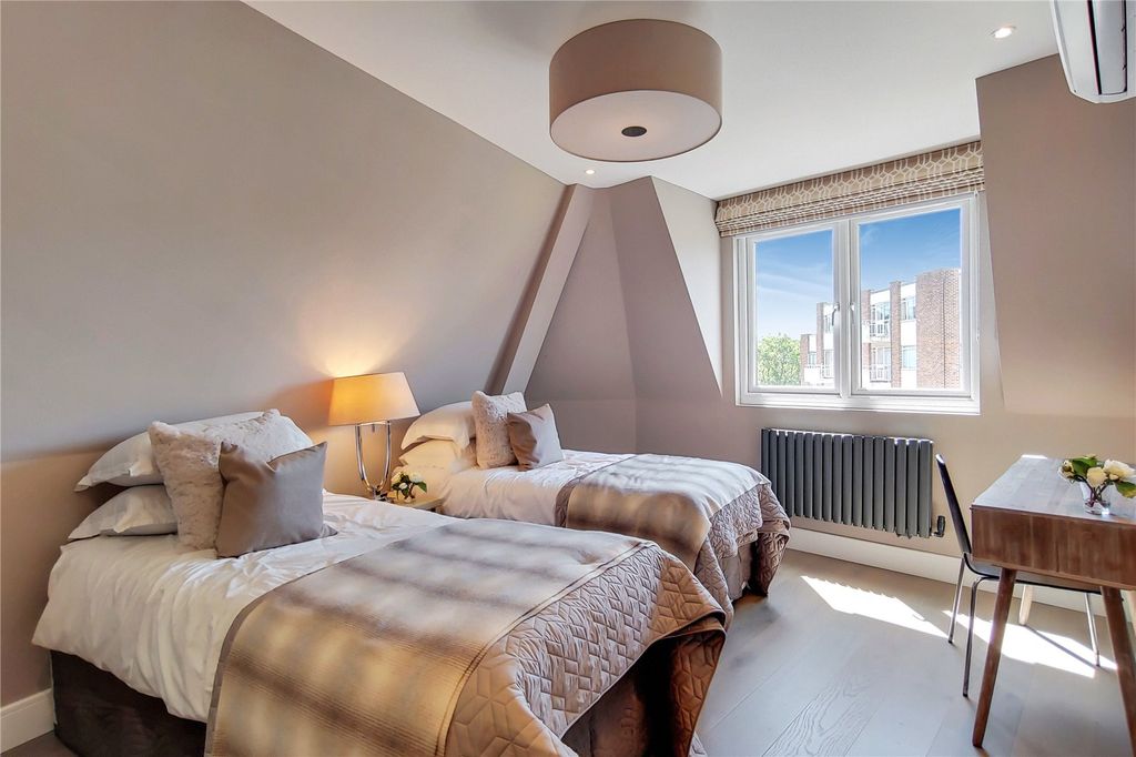 Property photo 3 of 17 Picture No. 03