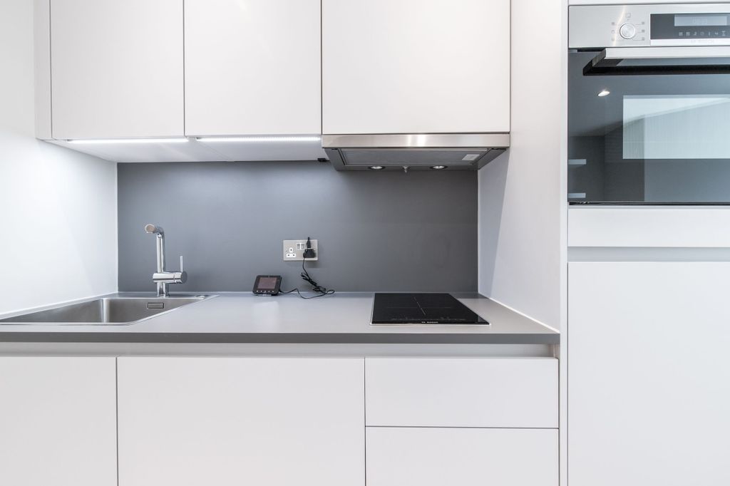 Property photo 3 of 17 Kitchen (Example)