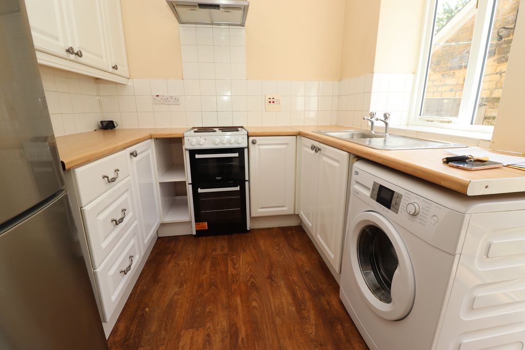 Property photo 2 of 12 Img_2743