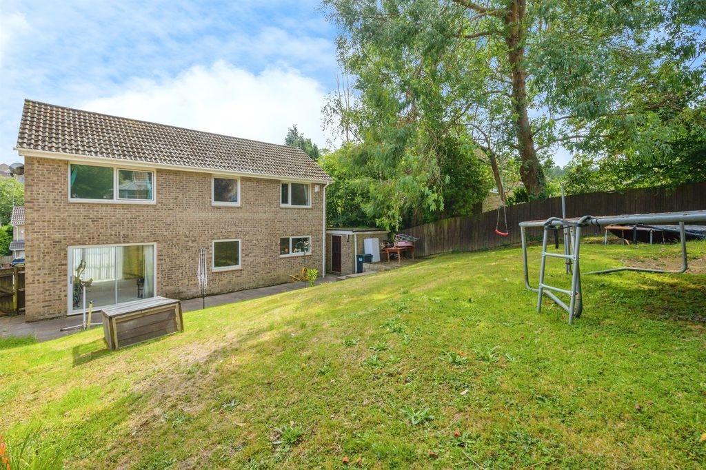 Property photo 2 of 17