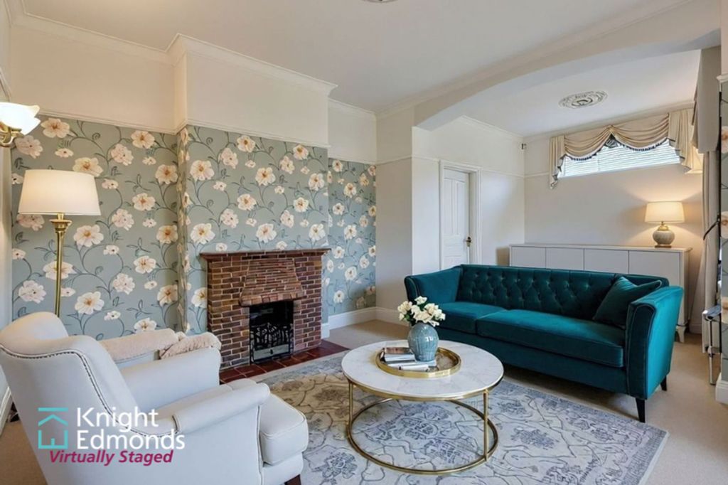 Property photo 1 of 21