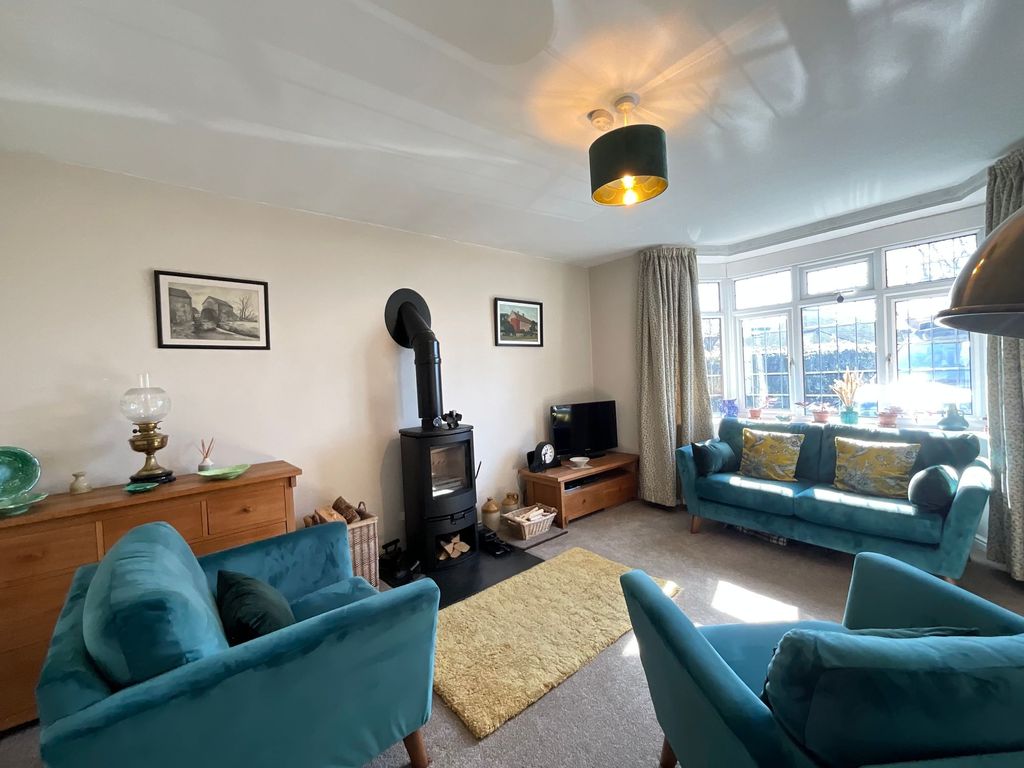 Property photo 3 of 21