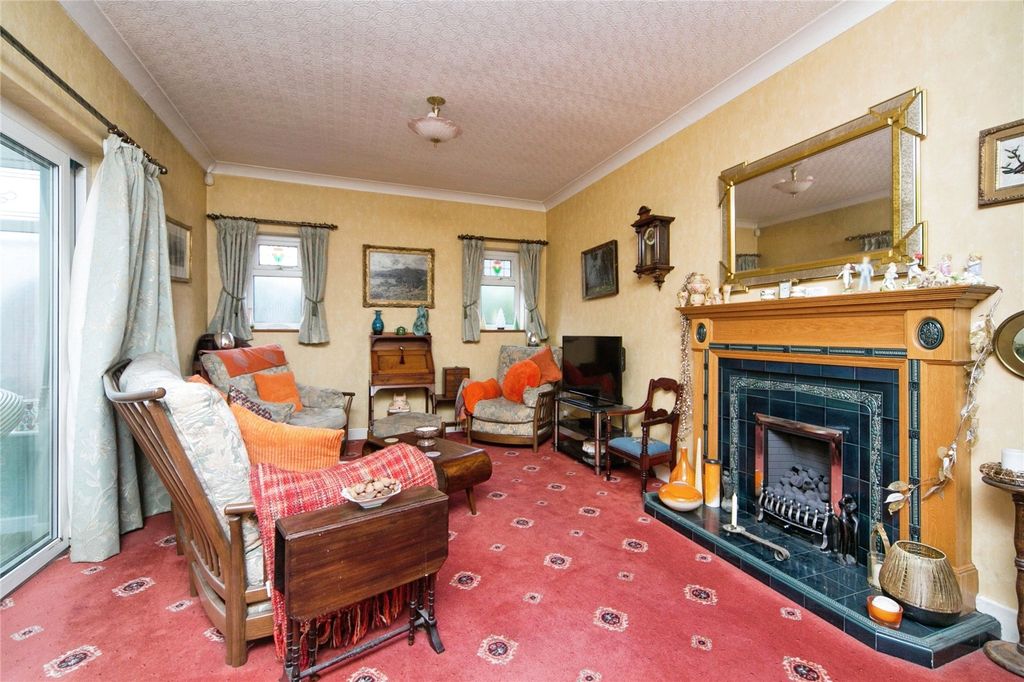 Property photo 2 of 17 Photography