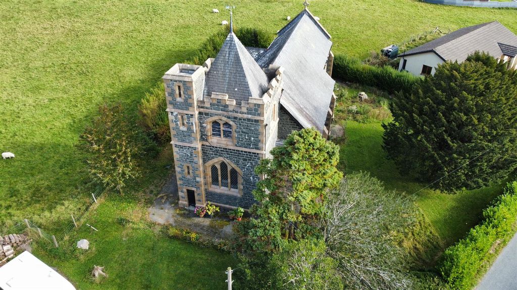 Property photo 2 of 13 1000042671.Jpg