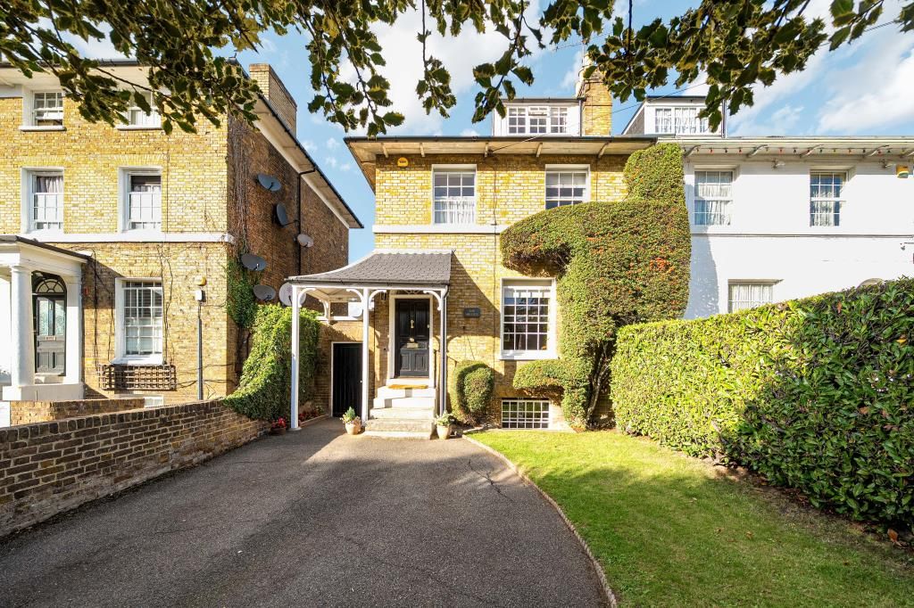 Property photo 1 of 26 External View