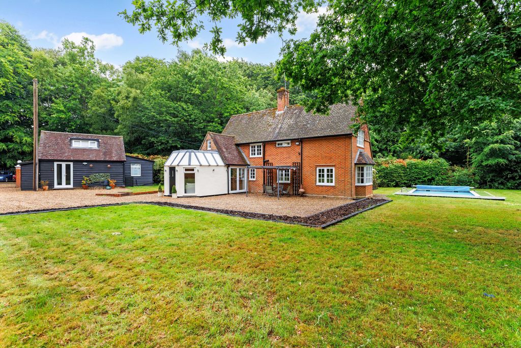 Property photo 3 of 23