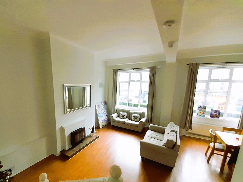 Property photo 2 of 13 Photo 2