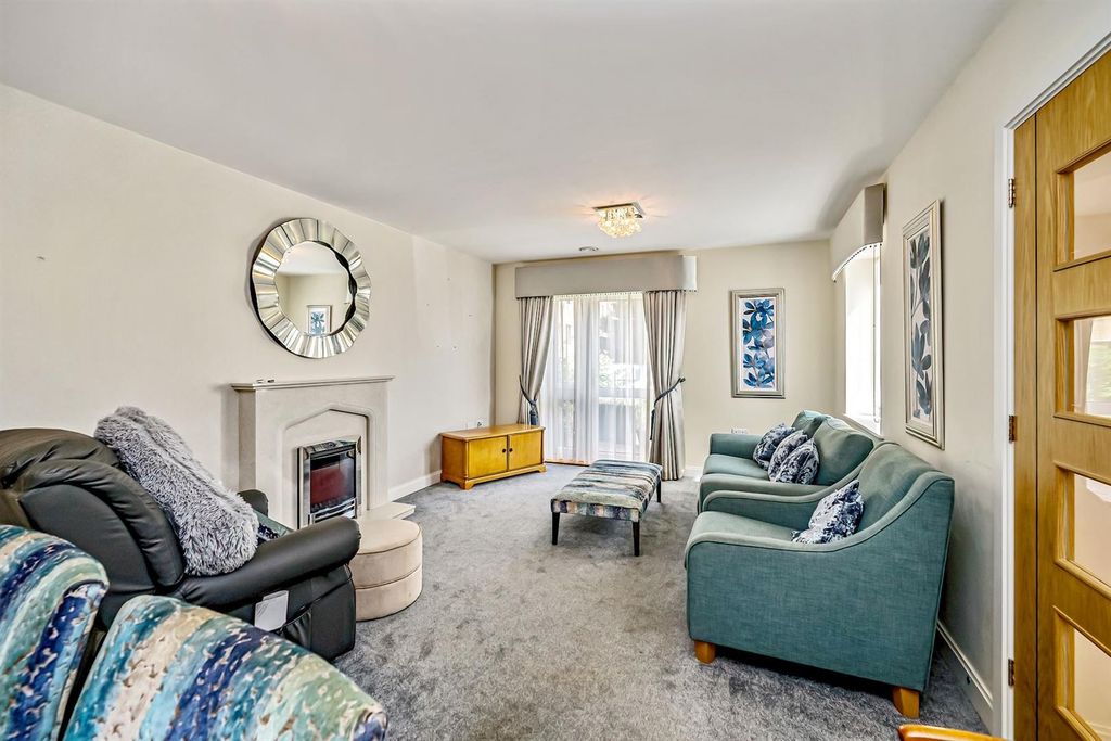 Property photo 1 of 10 05-21F3Jph-1 Landmark Place 005 (1)-Medium.Jpg