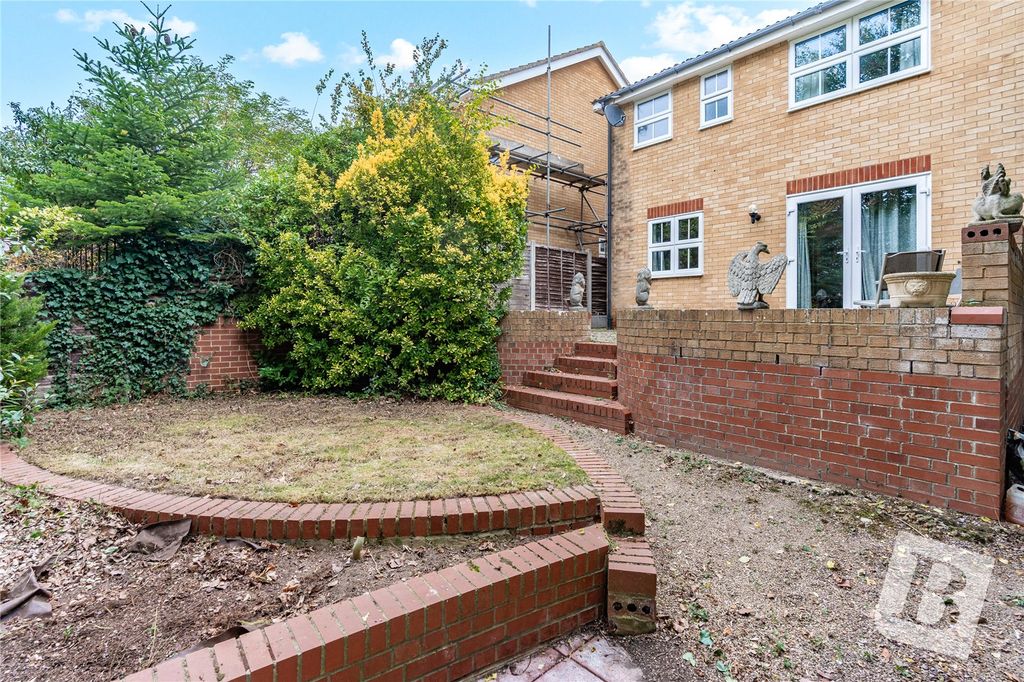 Property photo 2 of 7 Picture No. 01