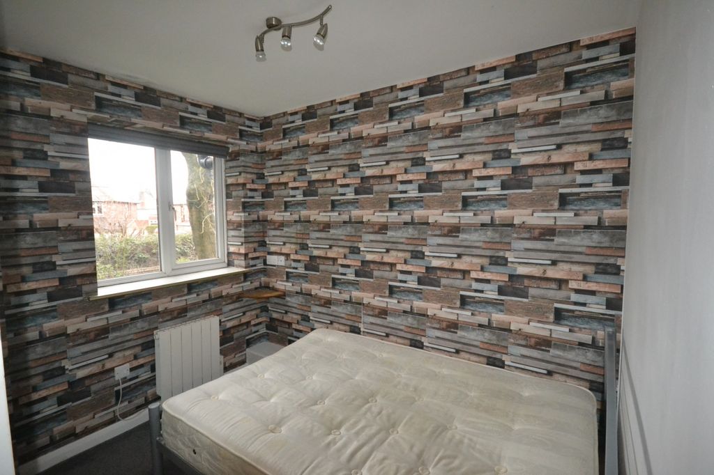 Property photo 3 of 4 Bedroom