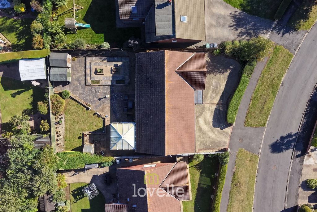 Property photo 2 of 19