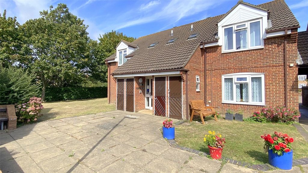 Property photo 1 of 8 Picture No. 05