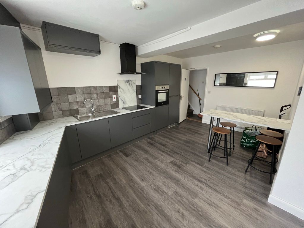 Property photo 2 of 6 Whatsapp Image 2025-12-01 At 10.10.51 (1) - Copy