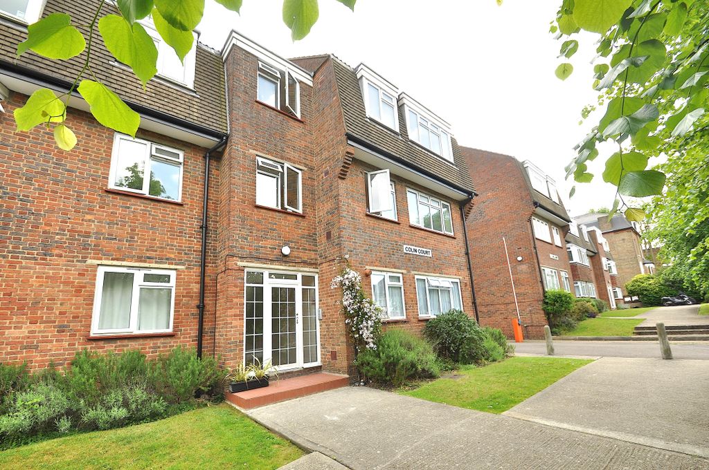 Property photo 1 of 6 Front