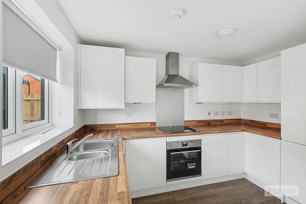 Property photo 2 of 13 Kitchen
