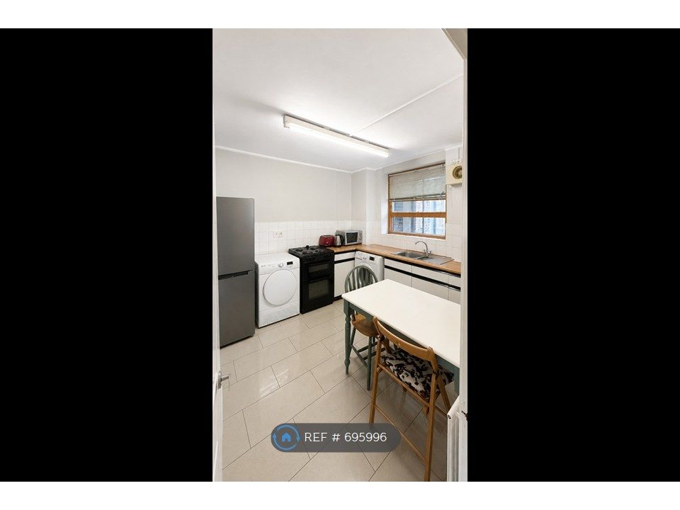 Property photo 1 of 9 Kitchen