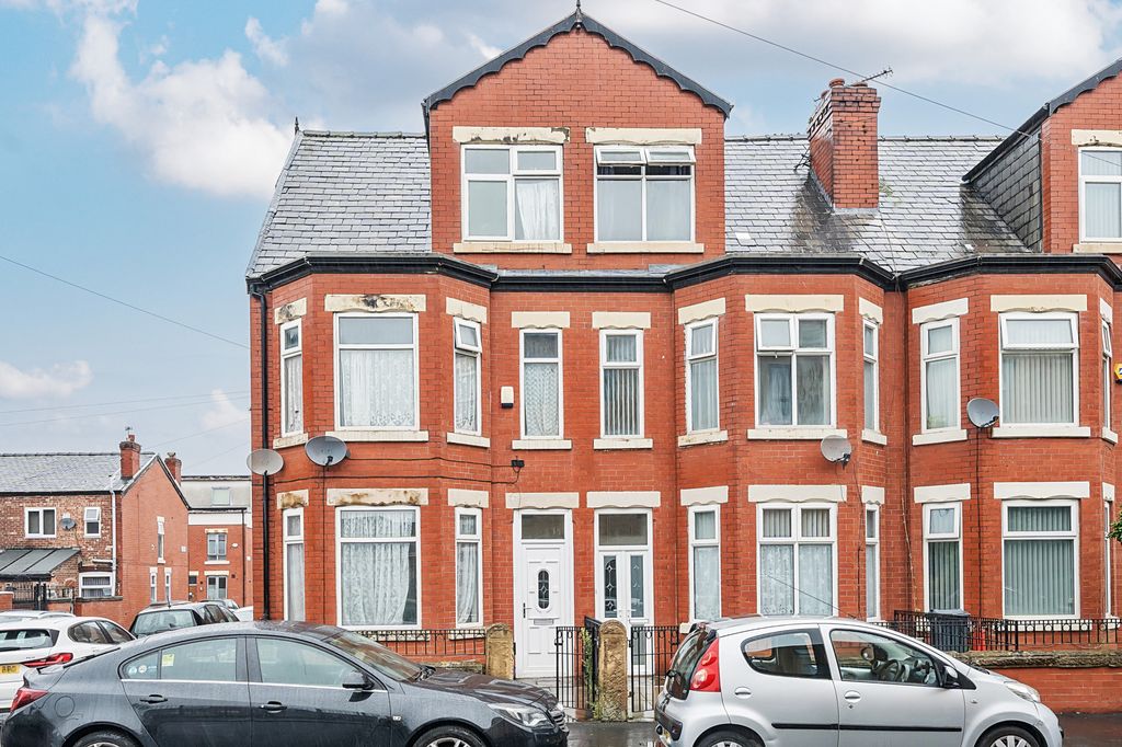 Property photo 1 of 14