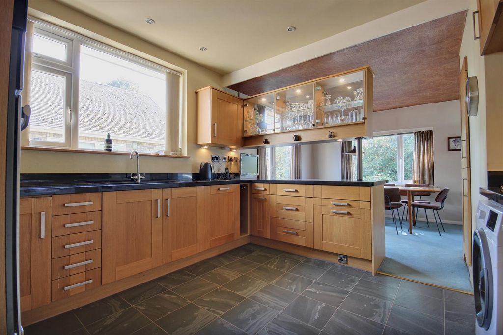 Property photo 1 of 21 Southfield 2 (5).Jpg