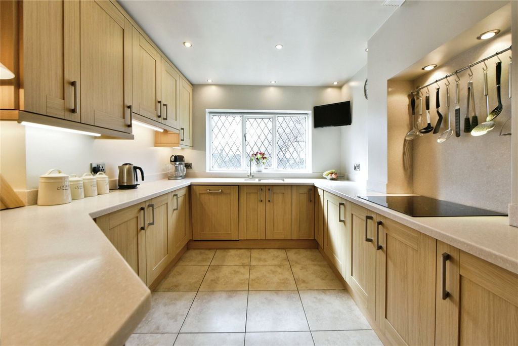 Property photo 2 of 20 High End Finish