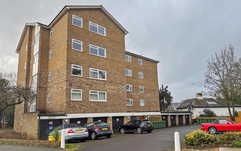 Property photo 1 of 5