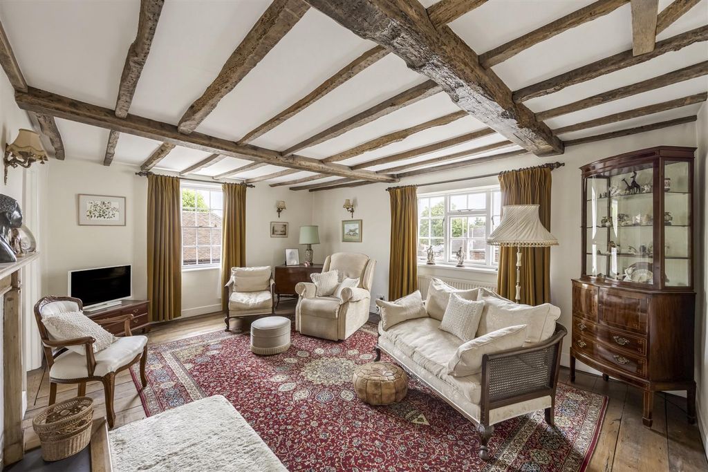 Property photo 2 of 39 High Street 194, York House-028.Jpg